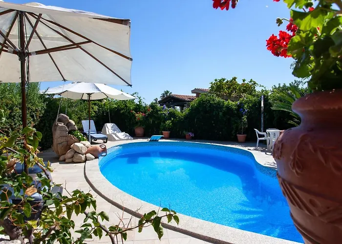 Le Rose San Teodoro (Sardinia)