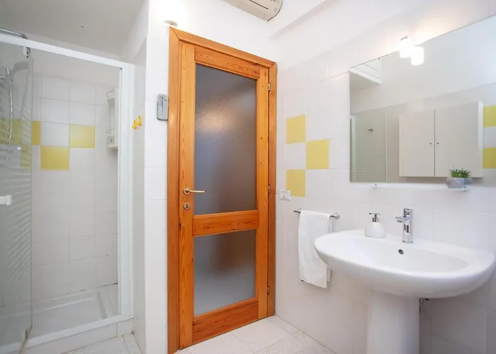 Le Rose * San Teodoro (Sardinia)